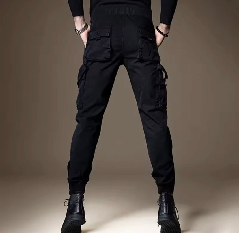 Pantaloni cargo