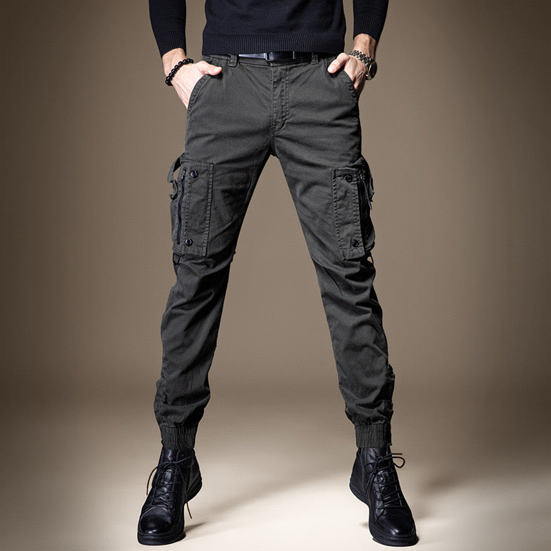 Pantaloni cargo