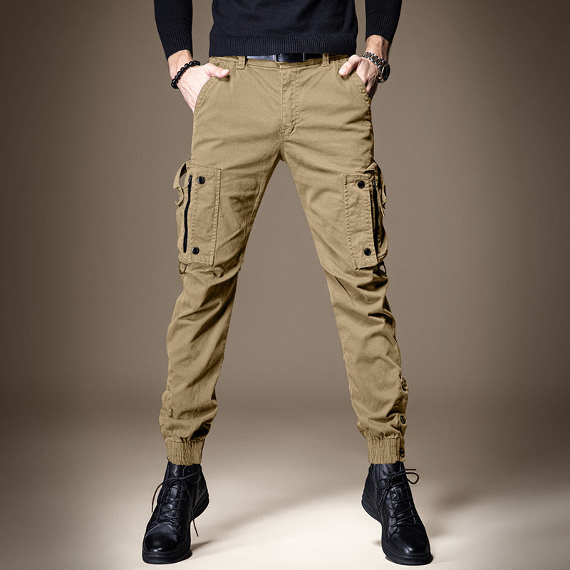Pantaloni cargo